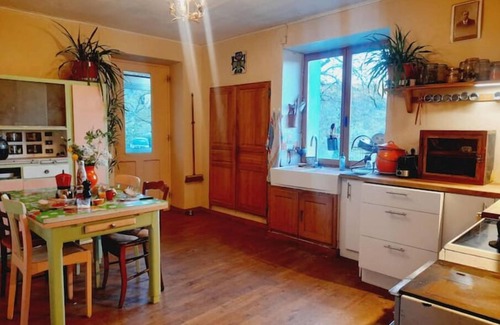Saint-Basile Apartment | Grand Logement Chaleureux Dans Maison Ancienne