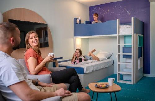 Magny-le-Hongre Hotel | Grand Magic Hotel Marne La Vallée