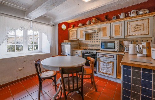 Cleguerec Cottage | "Grand Maman" House with Shared Pool, Shared Terrace and Wi-Fi