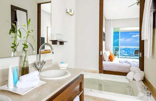 Bucerias Resort | Grand Mayan Two Bedroom Master Suite