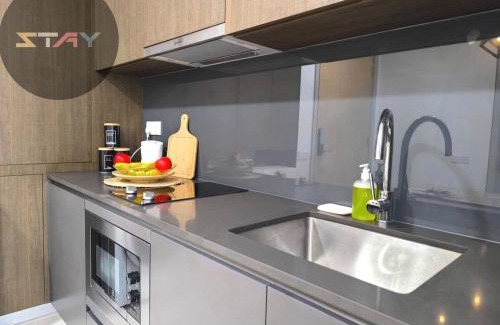 Medini Apartment | Grand Medini 2Pax Comfort Relaxing Netflix BySTAY