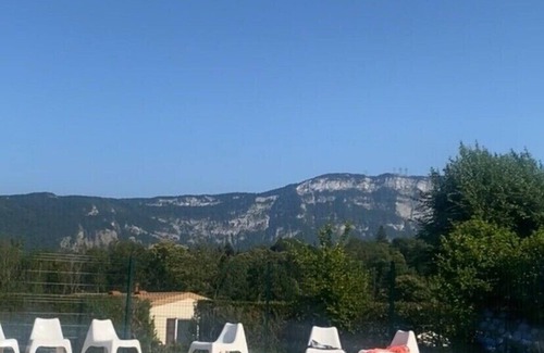 Novalaise House | Grand Mobil-home Lac Daiguebelette