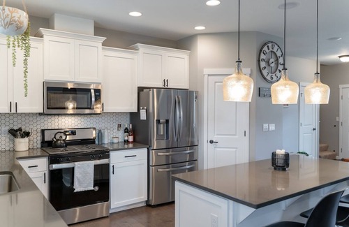 Amazon House | Grand Moxie: Kincaid House