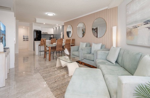 Caloundra Apartment | GRAND PACIFIC UNIT 104