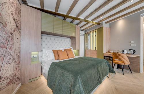 Old Town House | Grand Palace Luxury Retreat - Tale Of The Sea