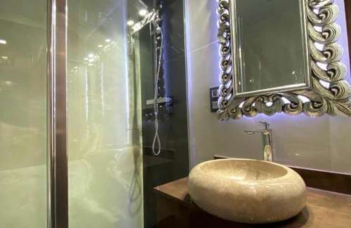 Burgos Apartment | Grand Plaza Vega