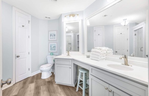 Orange Beach Condo | Grand Pointe 301: Upscale, watch the dolphins