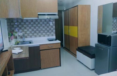 Ermita Apartment | Grand reviera in the front of famous sunset of manila with stunning beauty of dolomite sand
