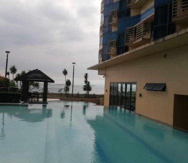 Ermita Apartment | Grand Riviera Suites infront of US Embassy - 2BR