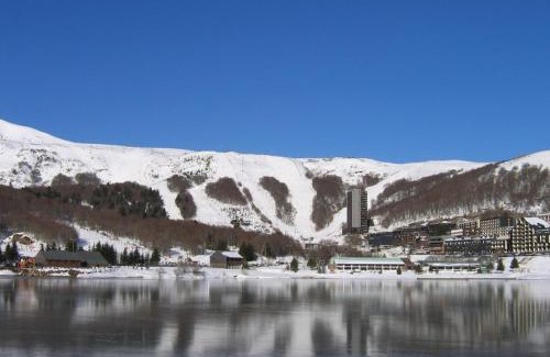 Besse-et-Saint-Anastaise Apartment | Grand studio 6 pers. Super Besse, Résidence *