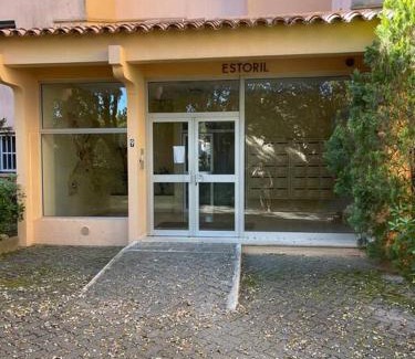 Saint-Mandrier-sur-Mer Apartment | Grand studio au bord de mer