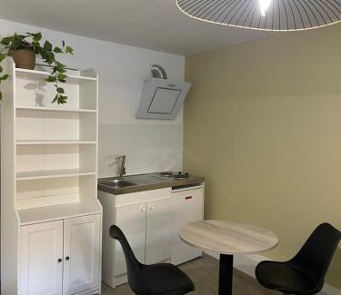 Saint-Servais Apartment | Grand studio à 5 minutes du centre