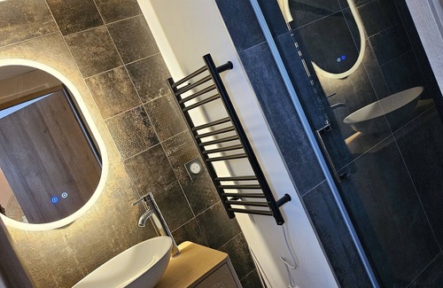 La Dagueniere Apartment | Grand Studio à la Daguenière , 10km D'angers, Terra Botanica et Autres .