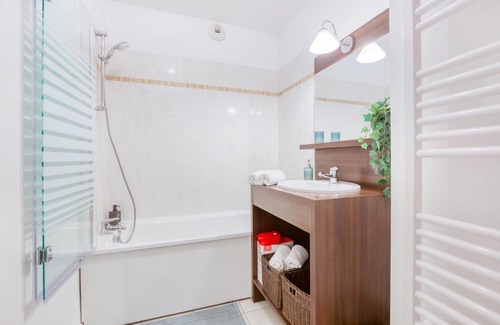 Montevrain Apartment | Grand studio Disney, queen size, coffee, WIFI