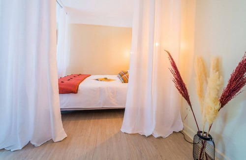 Brive-la-Gaillarde Apartment | ★ Grand Studio ★ Lumineux ★ Cocooning ★ Balcon