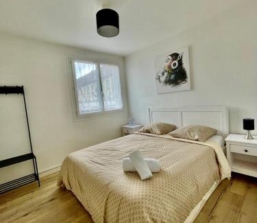 Beauvais Apartment | Grand T2 au RDC hyper centre Navette et Sauna en option