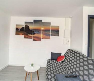 Saint-Quentin Apartment | Grand T2 Jardin Wifi Parking Proche Gare