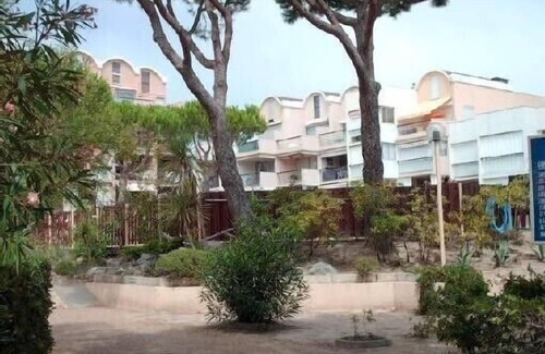 Port Rive Gauche Apartment | Grand T3 luxury duplex in highly sought after residence