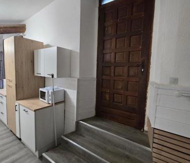 Foix Apartment | Grand T3 Wifi 2 chambres 82m2 centre Foix stationnement devant le logement