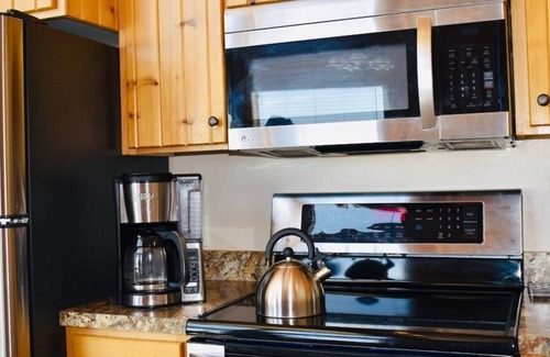 Island Park Cabin | Grand Teton Mountain Views, Yellowstone, WIFI, Sleeps 12