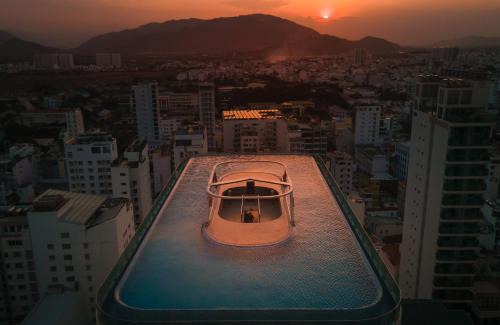 Tran Phu Beach Hotel | Grand Tourane Nha Trang Hotel