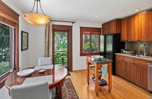 North Park House | Grand Treetop Suite at Resort-like Estate. steps to Balboa Park & Zoo