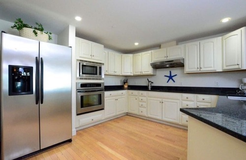 Old Orchard Beach Condo | Grand Victorian on the Beach, Summer