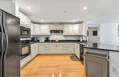 Old Orchard Beach Condo | Grand Victorian ocean view, Unit 409