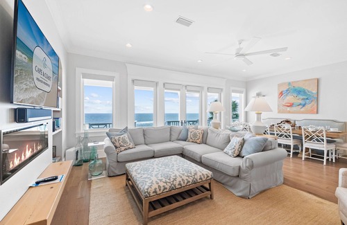 East End House | Grand View: 8BR Beachfront on East End- Priv. Pool, Sleeps 22!
