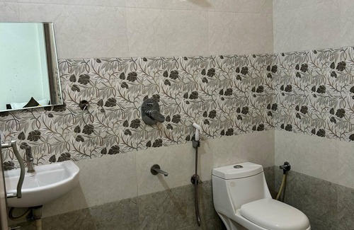 Electronics City Hotel | Grand view hotel