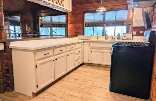 Groveland House | Grand View near Yosemite
