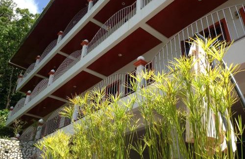 Nanai Road Hotel | Grand View