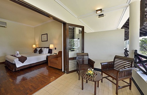 Trawas Hotel | Grand Whiz Hotel Trawas