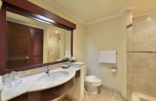 Trawas Hotel | Grand Whiz Hotel Trawas