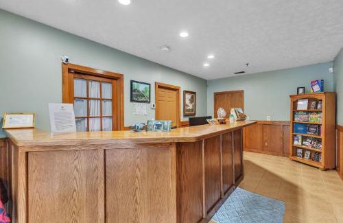 Nashville Apartment | Grand Wood Suites - 3rd Floor Back Side Penthouse Suite 306