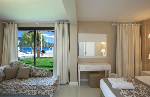 Torba Hotel | Grand Yazıcı Torba Beach Club