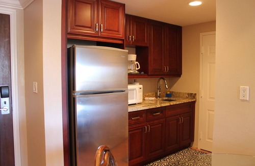 Estate Enighed Apartment | Grande Bay Resort “Somewhere in the Sun" Studio- Summer Sale now in Paradise!