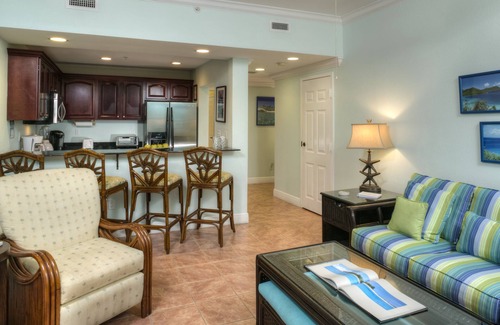 Estate Enighed Condo | Grande Bay SURFSIDE Oceanfront Great Island Views! 2 BR sleeps 4-6,