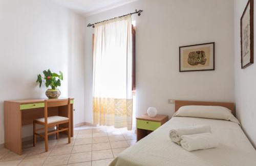 Scano di Montiferro House | Grande Casa Nel Villaggio