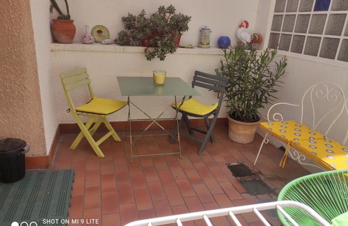 Perpignan House | Grande chambre avec garage dans quartier historique