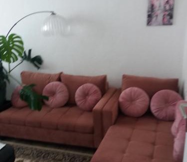 Montargis House | Grande chambre