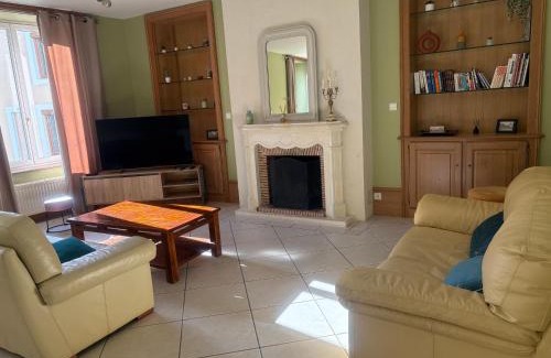 Rouesse-Vasse House | Grande demeure avec parc et WIFI, proche du Mans - FR-1-410-481