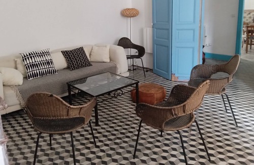Villeseque-des-Corbieres House | Grande Maison Coeur DE Village Avec Patio ET Jardin