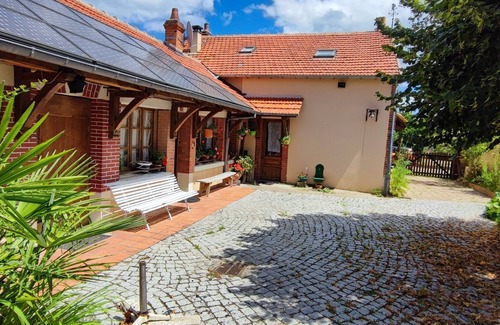 Romorantin-Lanthenay House | Grande Maison, Ville et Verdure. Idéal Pour Famille Nombreuse ou Groupe D'amis !