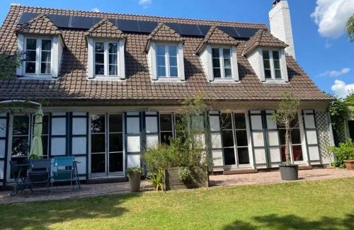 Santes House | Grande maison à Santes avec jardin
