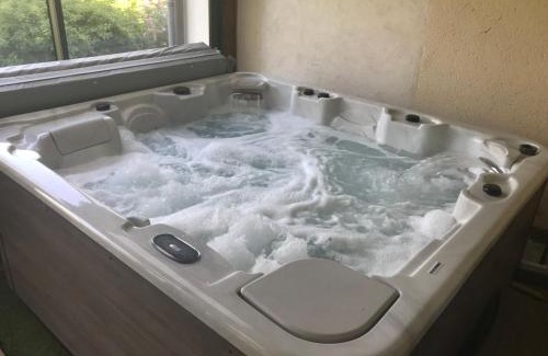Lucay-le-Male House | Grande Maison au Bord d'un Lac avec Spa, Jardin Clôturé et Proche du ZooParc de Beauval - FR-1-591-336