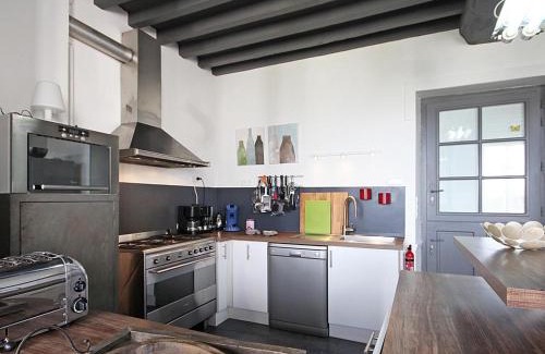 Laleu House | Grande maison avec piscine couverte, flipper et charme industriel en pleine campagne - FR-1-497-46
