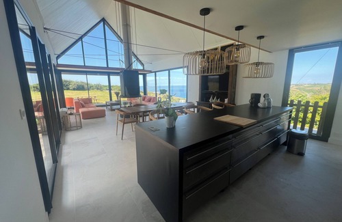 Plogoff House | Grande Maison Contemporaine Avec vue mer Avec Piscine. Wifi