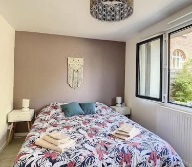 Amiens Apartment | Grande Maison Cosy Terrasse Parking Gare 8 Pers