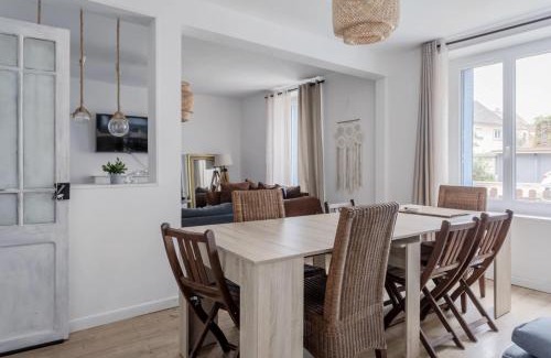Faremoutiers House | Grande maison de ville proche de Disney